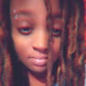 Meet your Posher, Qualisha